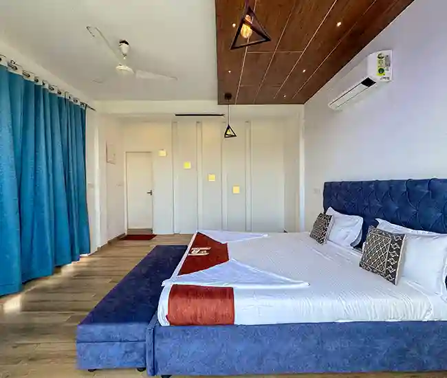 Premium private luxury villa on East Coast Road ideal for family stays and events.