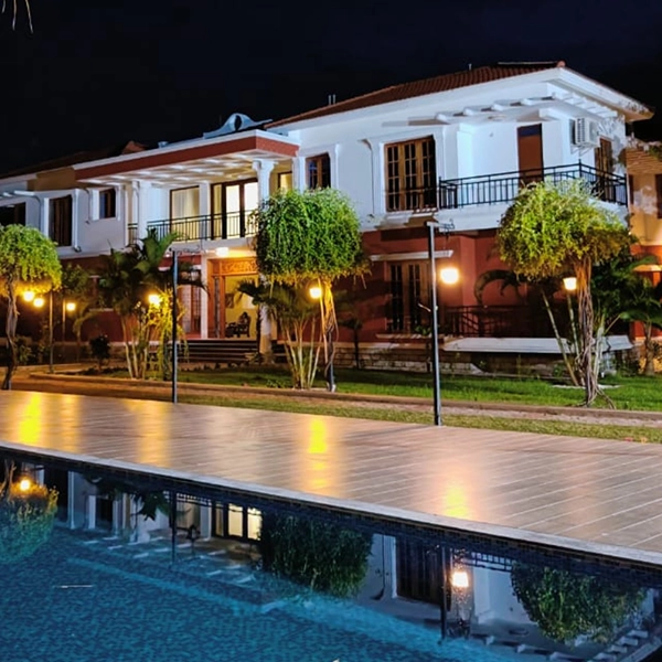 Enjoy complete privacy in our luxury beach villas with private pooland personalized services for a calm coastal stay.